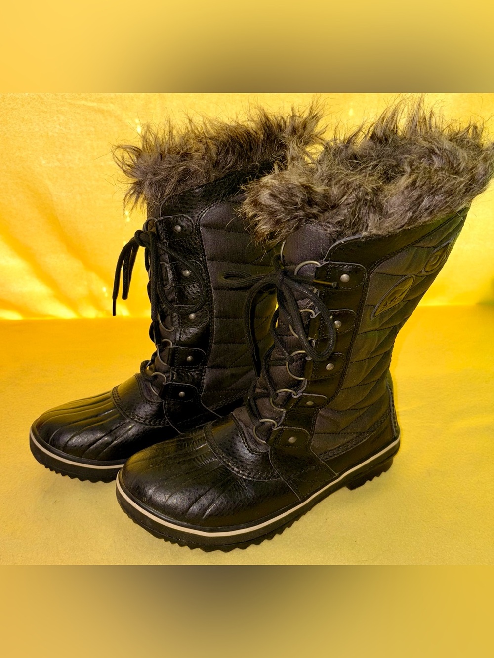 Sorel Tofino II Waterproof Winter Snow Boots - Women’s Size 7